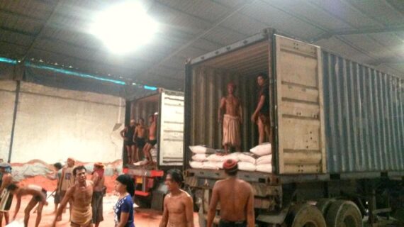 sewa truk jakarta